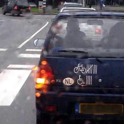 Sur la route on compte les mort... humour noir