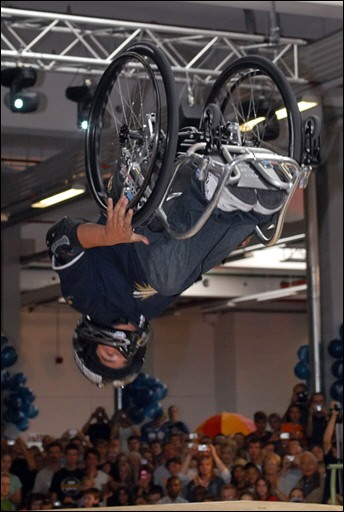 Salto Arrière et Chaud Devant Salto Arrière et Chaud Devant